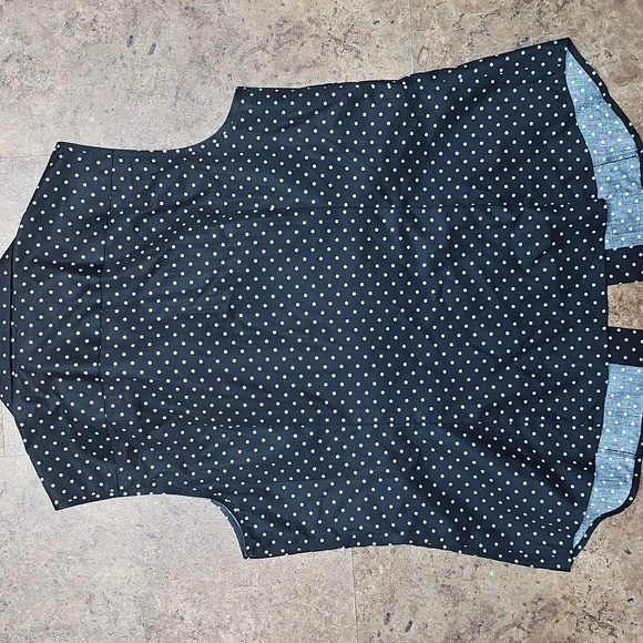 Jones New York Black W/ White Dots Sleeveless Button Up Collared Top Size Medium - Picture 2 of 4